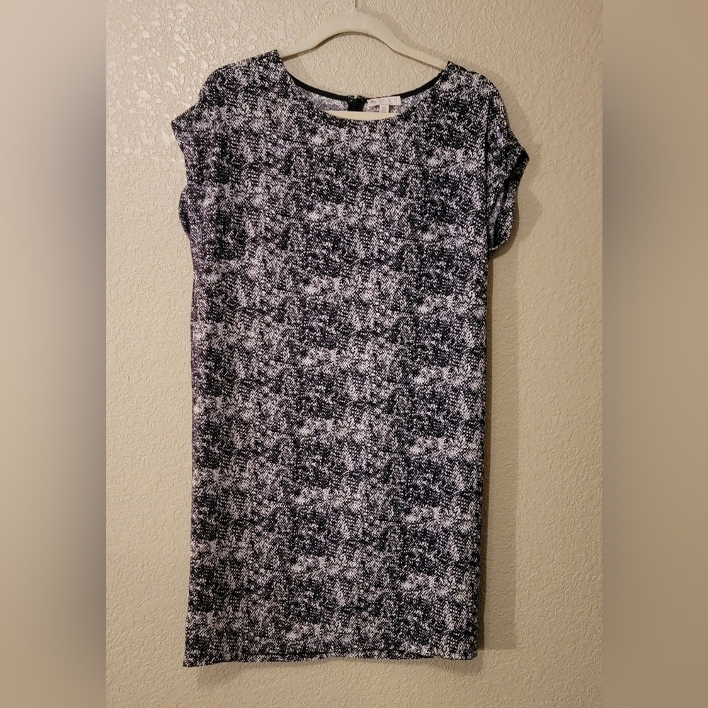 LILA Rose Black and Cream Colored Cap Dress